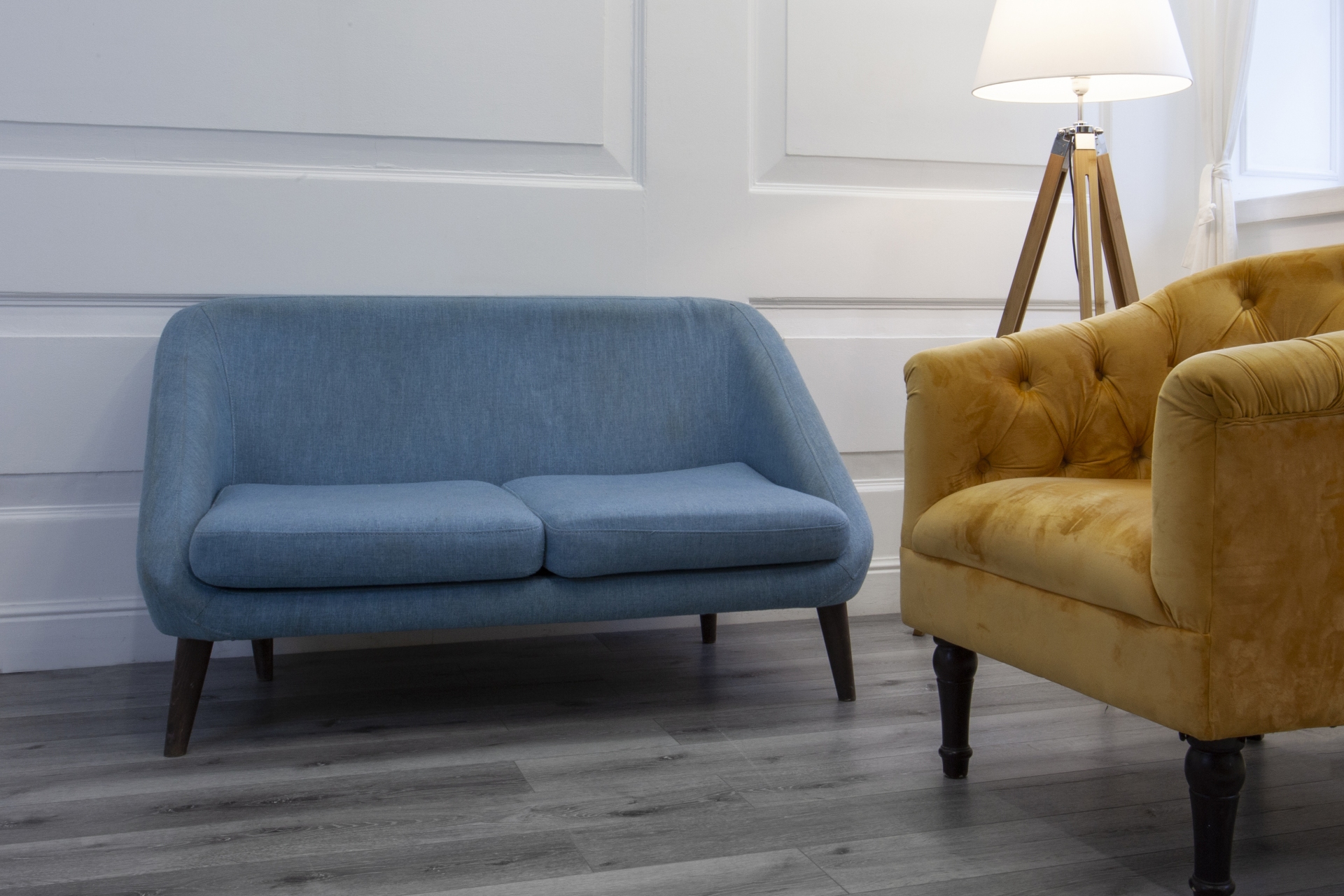 Усовершенствованная кварц-виниловая плитка «Damy Floor» Дуб Сильвер (1227*187*2,5 мм) — купить в Екатеринбурге