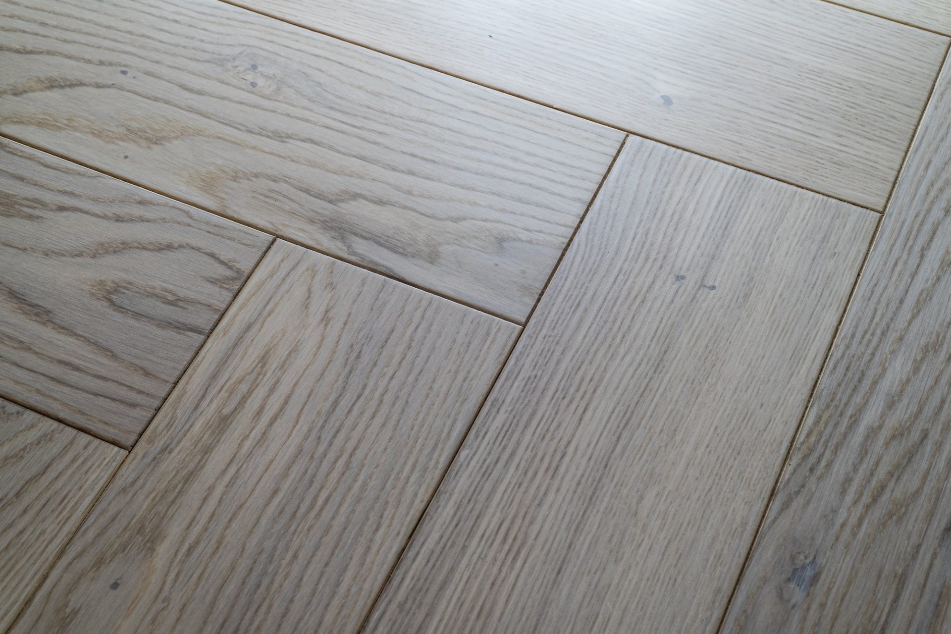 Инженерный паркет «Damy Floor» Ванильный (укладка елочкой) — купить в Екатеринбурге