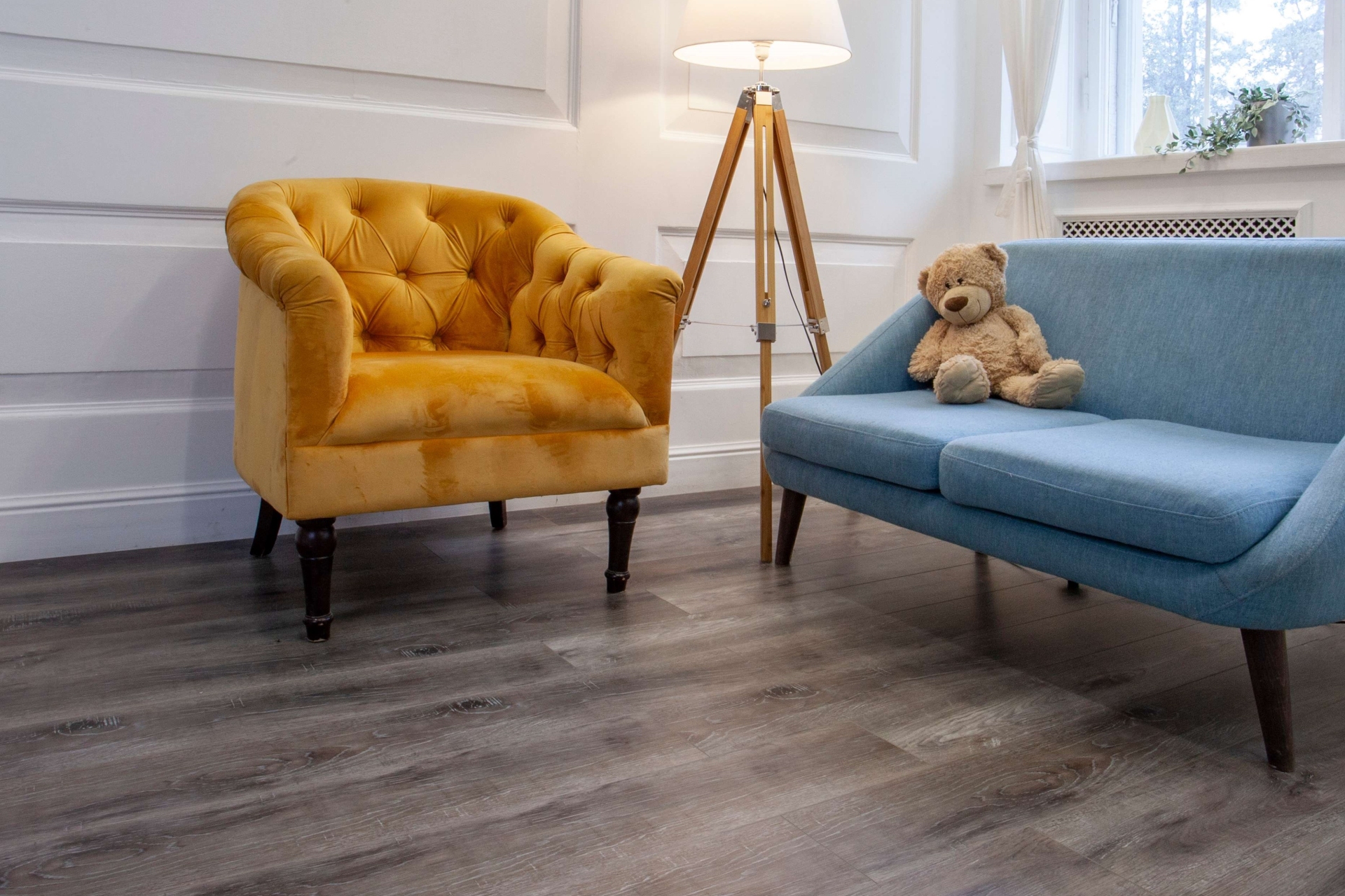 Усовершенствованная кварц-виниловая плитка «Damy Floor» Дуб Рустикальный Черный (1227*187*2,5 мм) — купить в Екатеринбурге