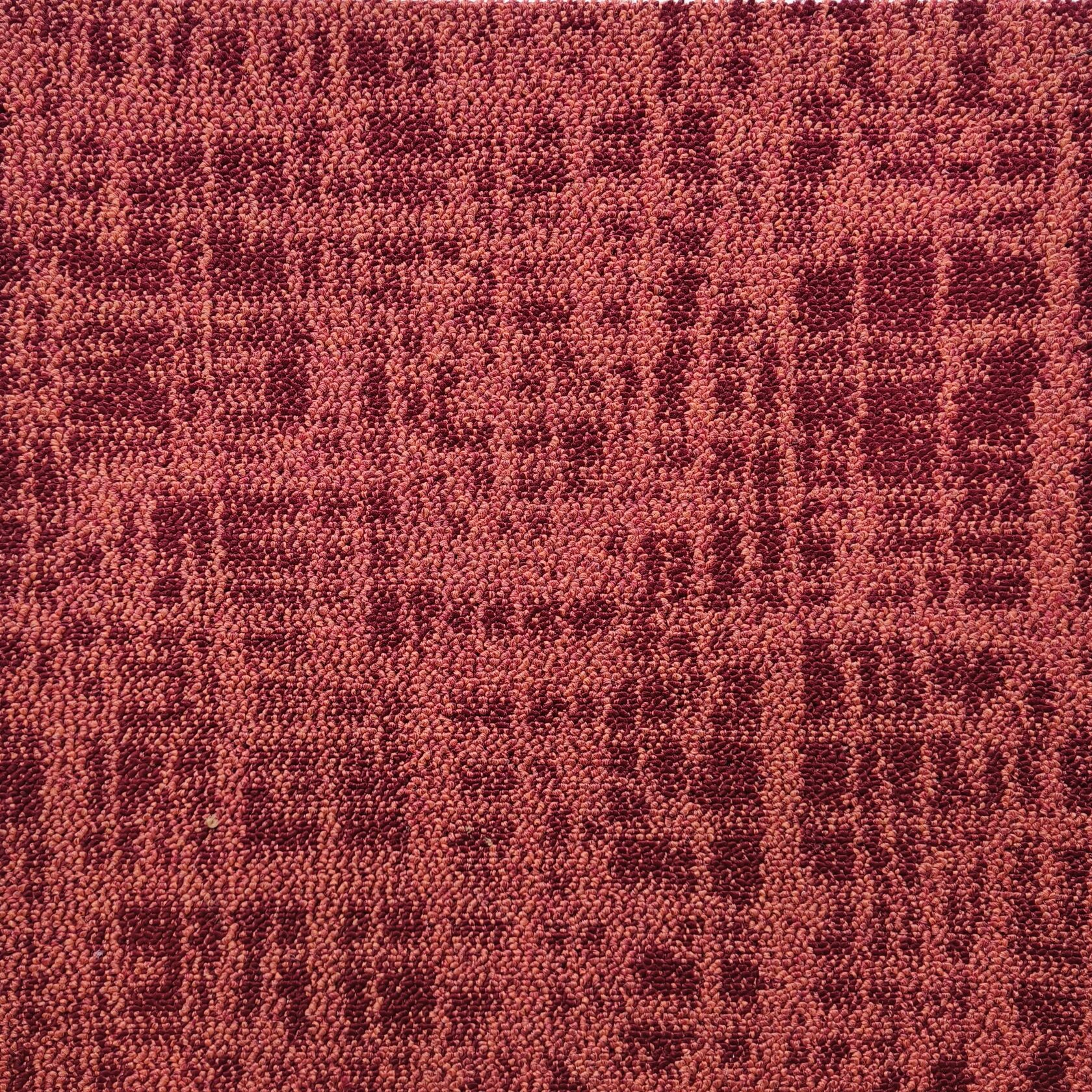 Ковровое покрытие "Bonkeel" Soul One Red (ширина 4м) — купить в Екатеринбурге