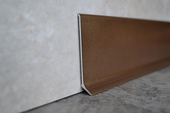 Угол внутренний к алюминиевому плинтусу 100мм бронза — фото и характеристики